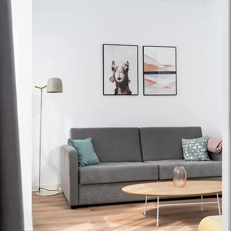 Limehome Valencia Carrer D'Antonio Ferrandis Exterior photo