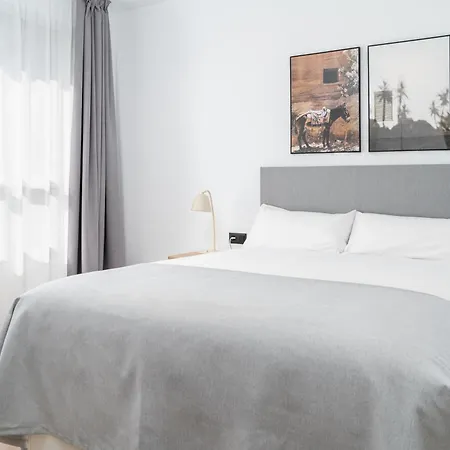 Limehome Valencia Carrer D'Antonio Ferrandis Exterior photo