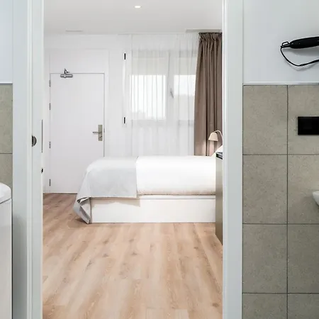 Limehome Valencia Carrer D'Antonio Ferrandis Room photo